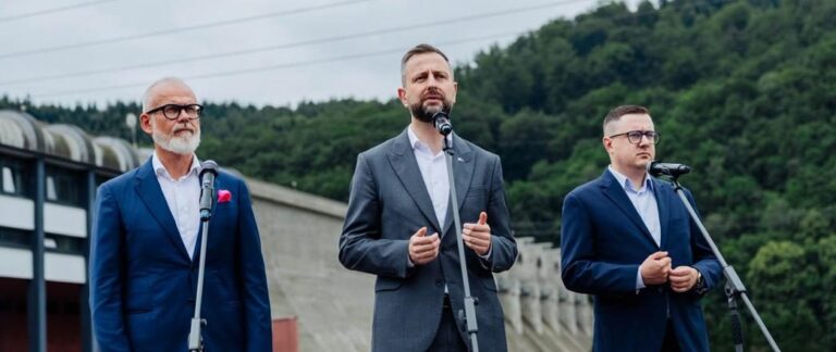 Polska buduje wielkoskalowe magazyny energii - Paragraf