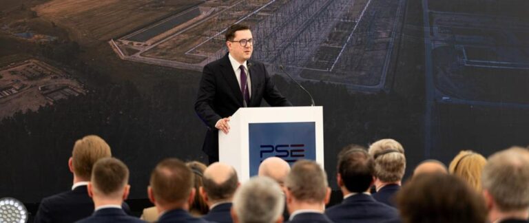 Polska odebrała pierwszą energię z morskich farm wiatrowych - Paragraf